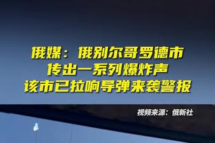 湖人官方：中锋卡斯尔顿遭遇右手腕骨折 将于两周内重新评估